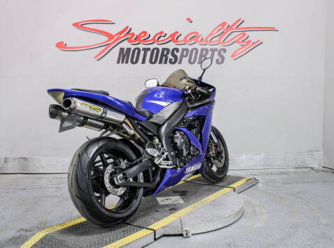 2004 Yamaha YZF-R1
