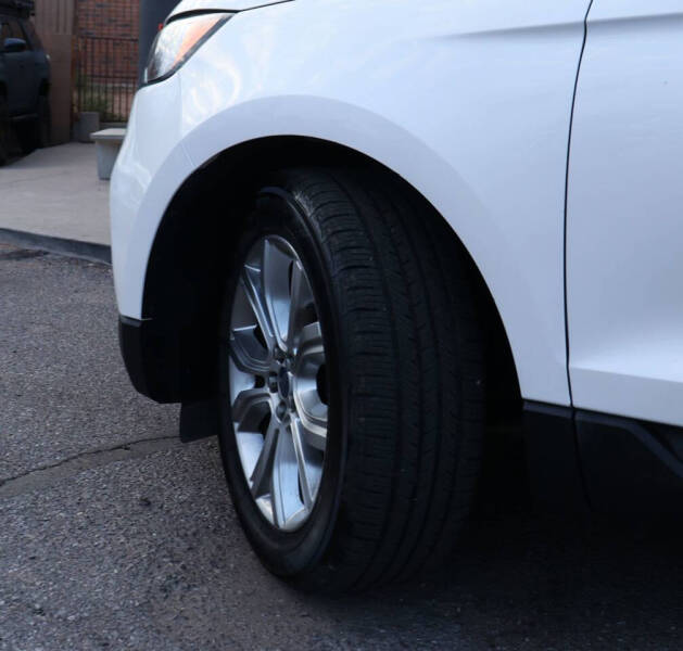 2019 Ford Edge Titanium