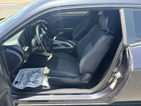 2019 Dodge Challenger SXT