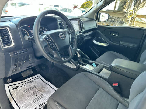 2022 Nissan Frontier SV