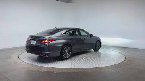 2022 Lexus ES 350