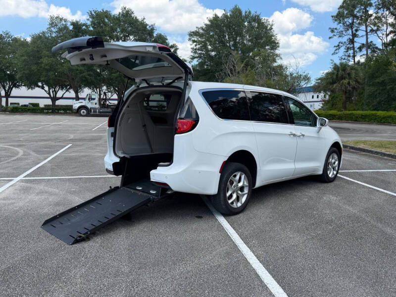 2020 Chrysler Pacifica Limited