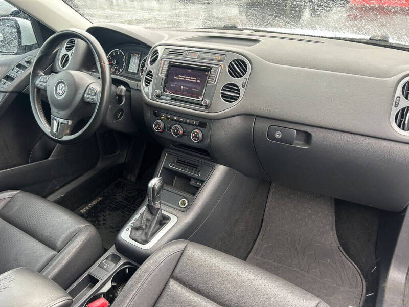 2017 Volkswagen Tiguan 2.0T Wolfsburg Edition