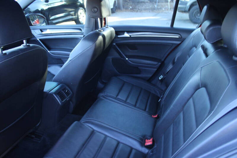 2016 Volkswagen Golf R