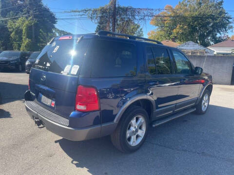 2004 Ford Explorer XLT