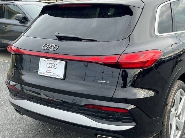 2025 Audi Q5 quattro Prestige TFSI