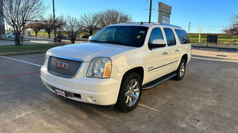 2013 GMC Yukon XL for sale at West Oak L&M in Houston TX