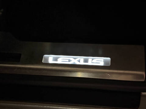 2019 Lexus LX 570 Three-Row