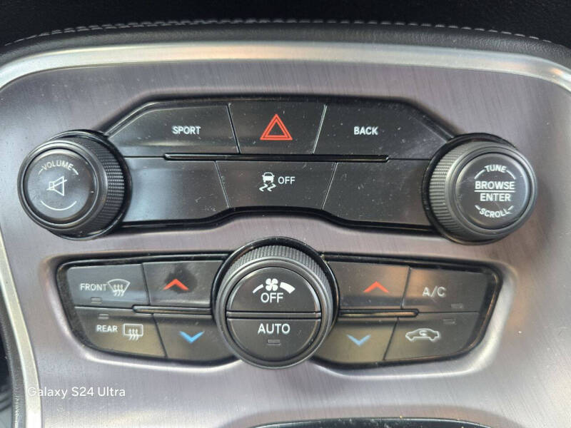 2016 Dodge Challenger R/T Plus