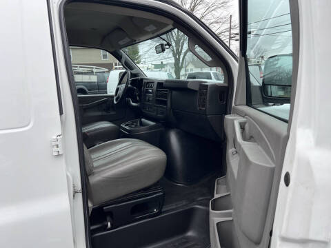 2018 GMC Savana 2500