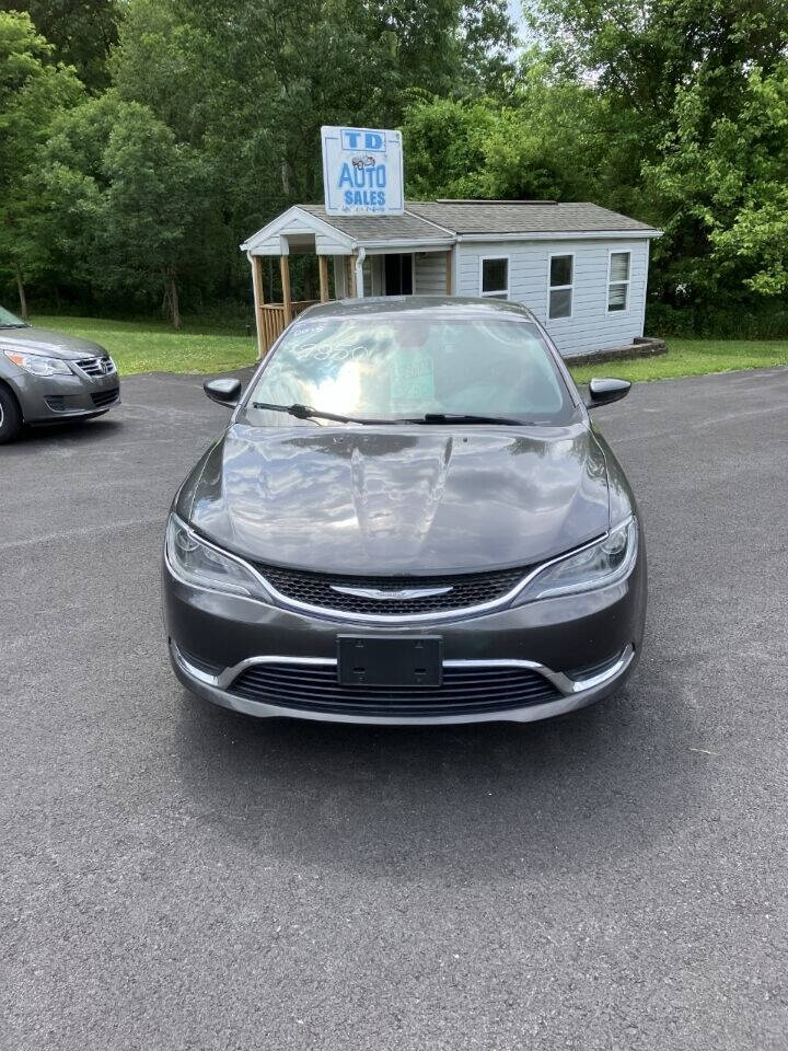 2015 Chrysler 200 for sale at TD AUTO SALES LLC in Effort, PA