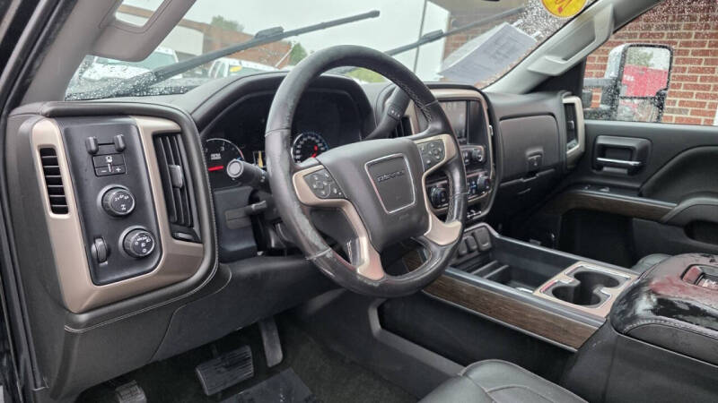 2017 GMC Sierra 2500HD Denali