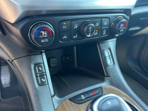 2017 GMC Acadia SLE-2