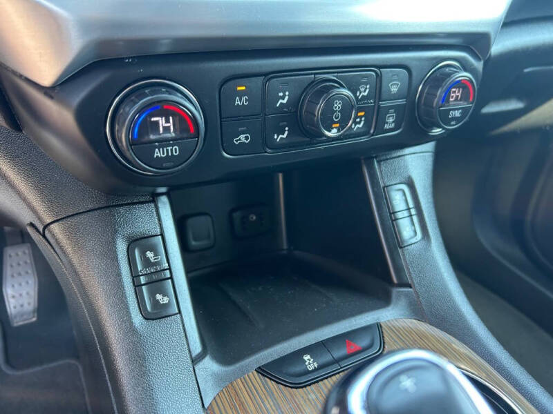 2017 GMC Acadia SLE-2