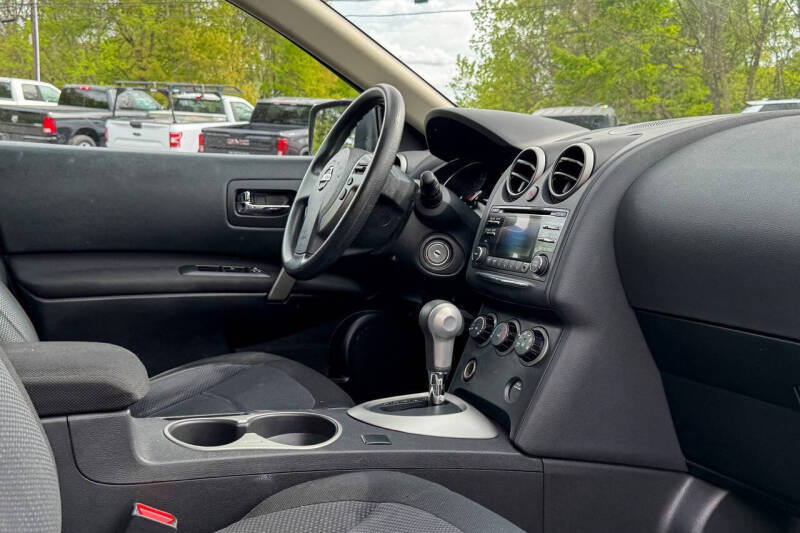 2013 Nissan Rogue S