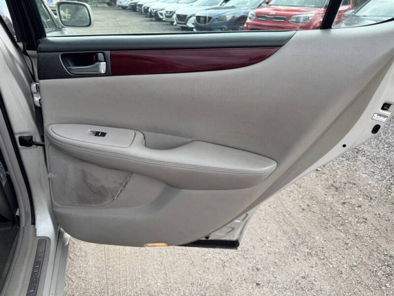 2004 Lexus ES 330