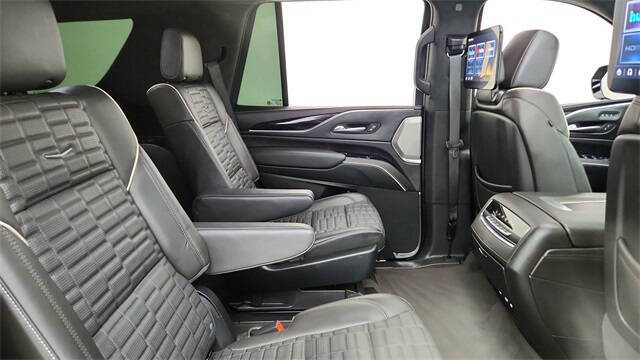 2023 Cadillac Escalade-V