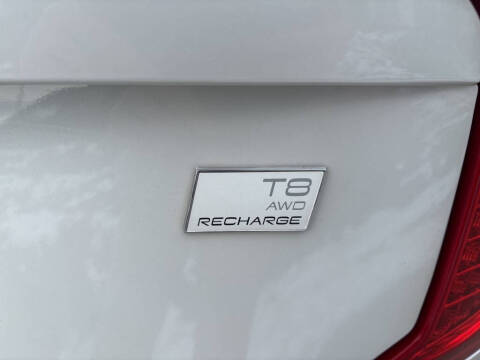 2024 Volvo XC90 Recharge T8 Ultimate Bright Theme 7P