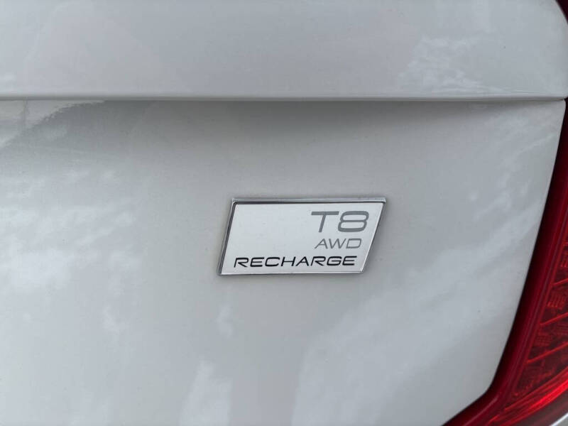 2024 Volvo XC90 Recharge T8 Ultimate Bright Theme 7P