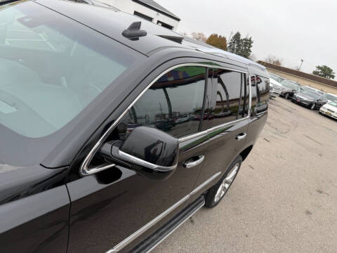 2019 Cadillac Escalade Luxury