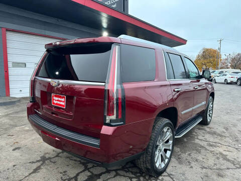 2020 Cadillac Escalade Standard