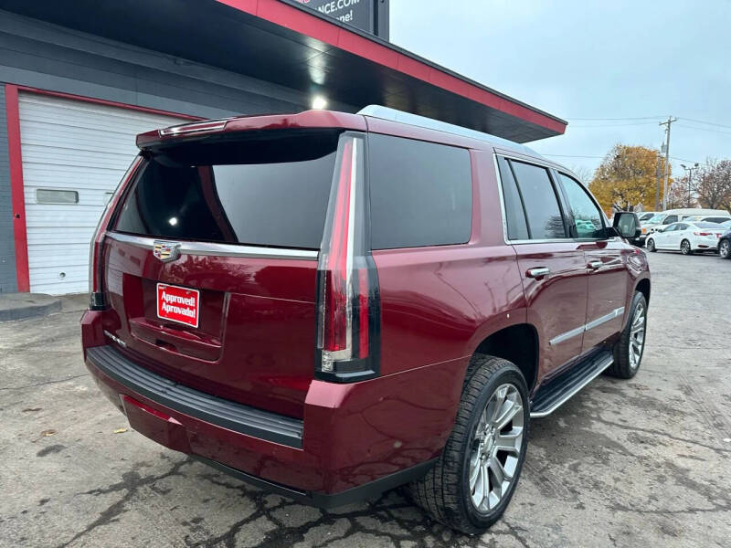 2020 Cadillac Escalade Standard