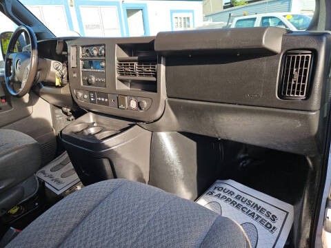 2017 GMC Savana 3500