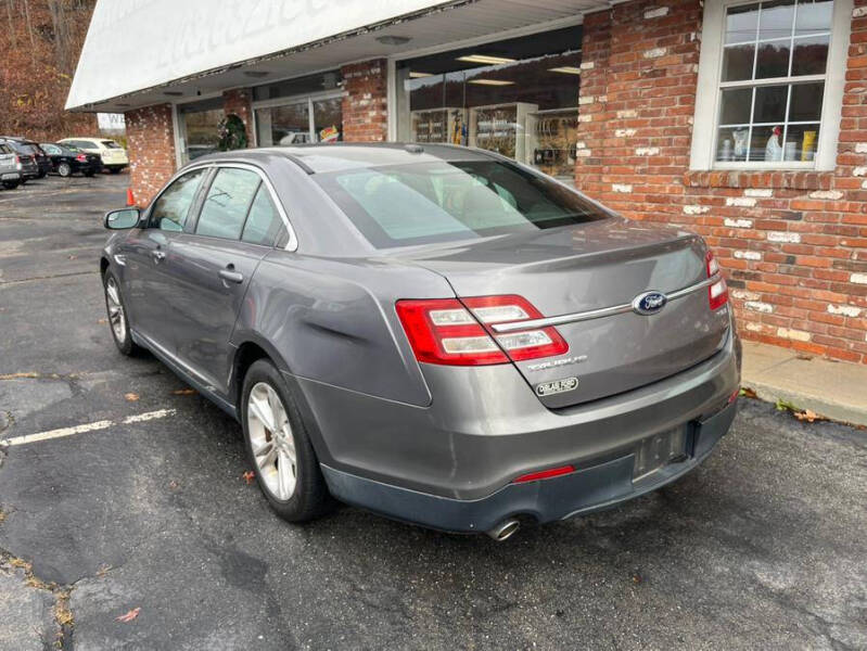 2013 Ford Taurus SEL