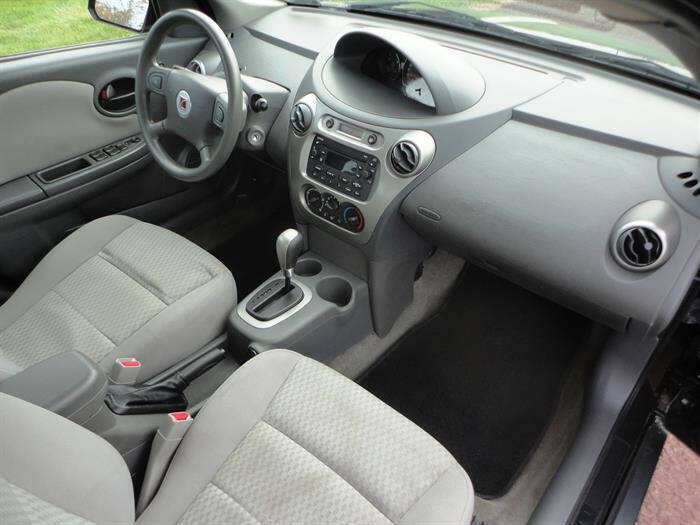 2005 Saturn Ion 2