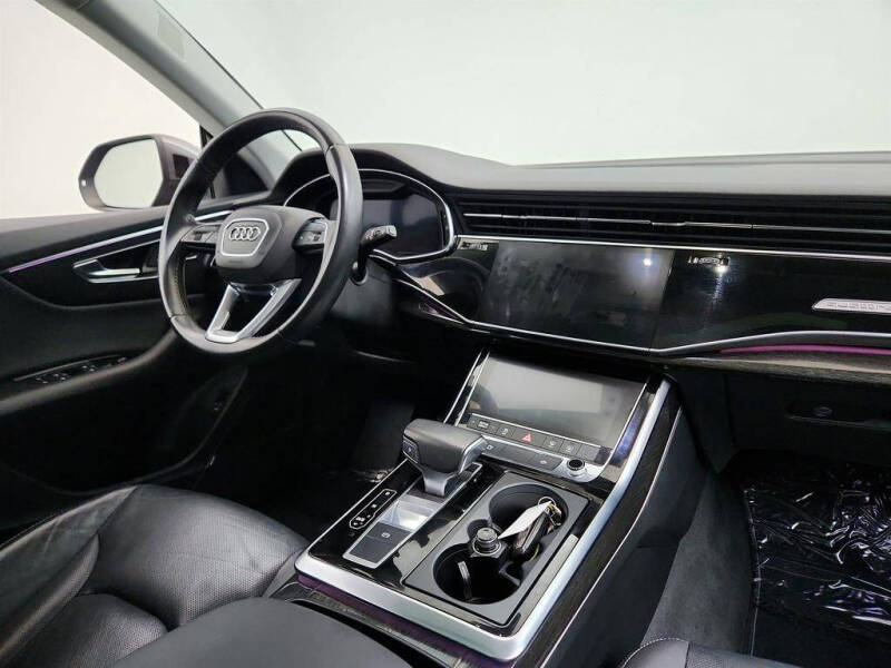 2019 Audi Q8 quattro Premium Plus 55 TFSI