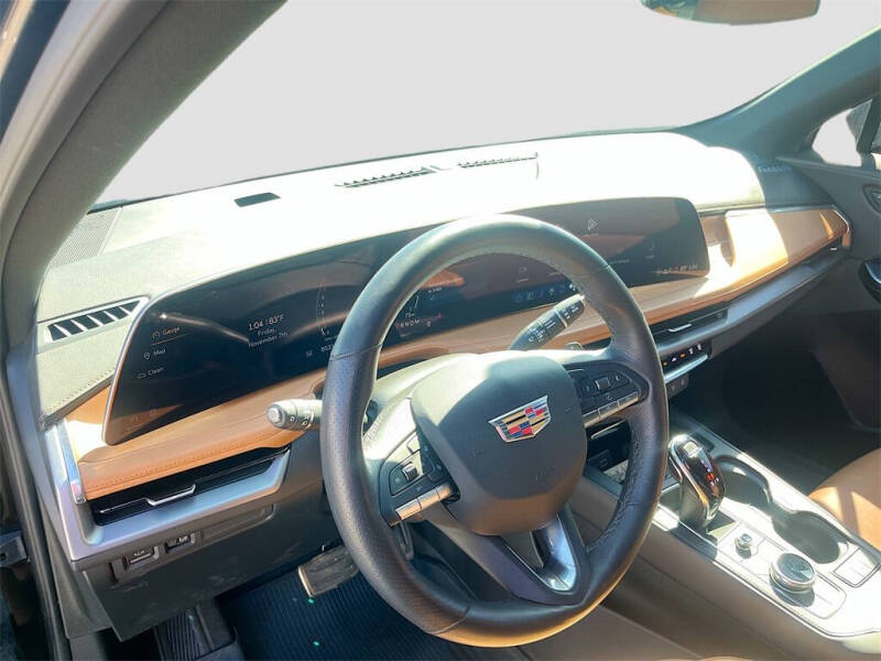 2025 Cadillac XT4 Sport