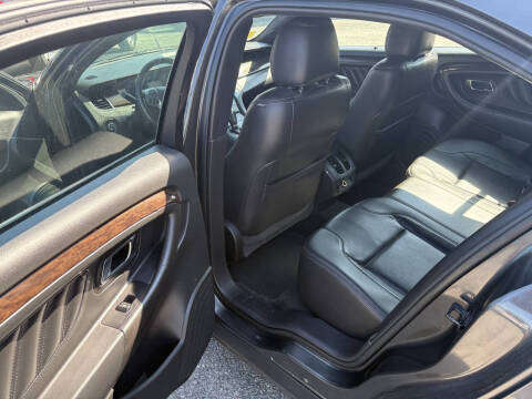 2016 Ford Taurus Limited