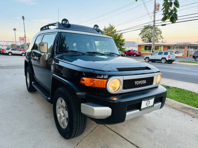 2010 Toyota FJ Cruiser Base photo 4