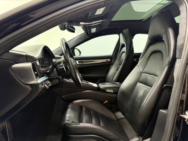 2019 Porsche Panamera Turbo