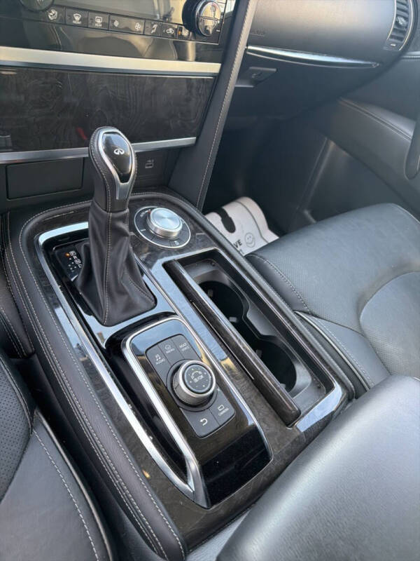 2024 Infiniti QX80 Luxe