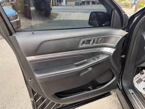 2017 Ford Explorer Sport
