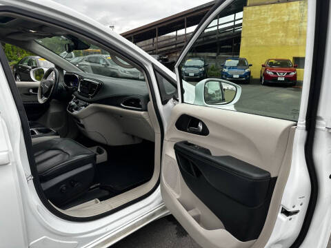 2018 Chrysler Pacifica Limited