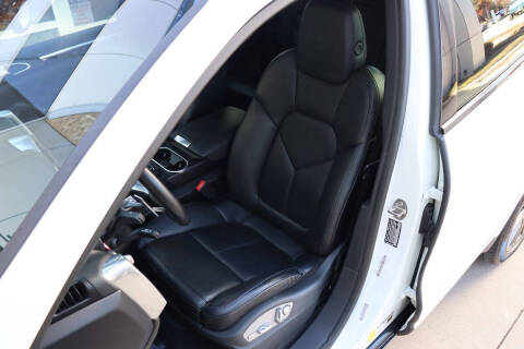 2018 Porsche Cayenne Platinum Edition