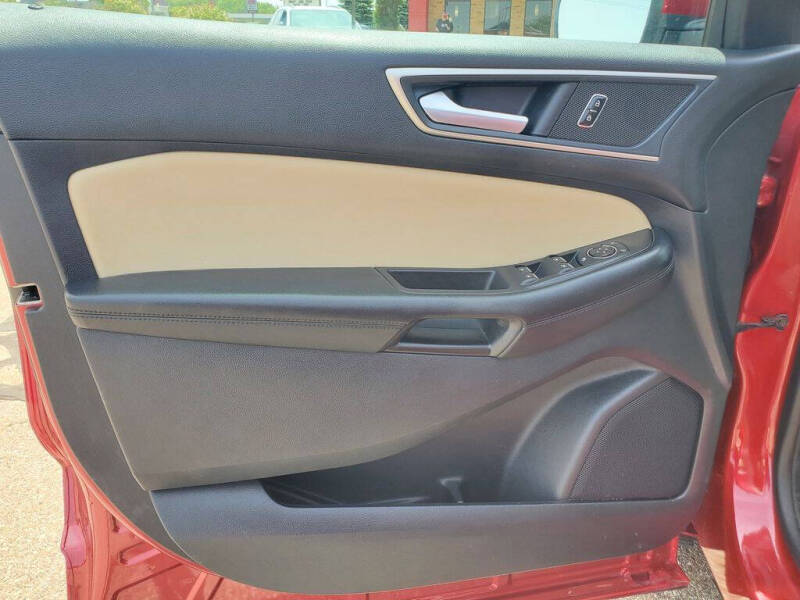 2022 Ford Edge SEL
