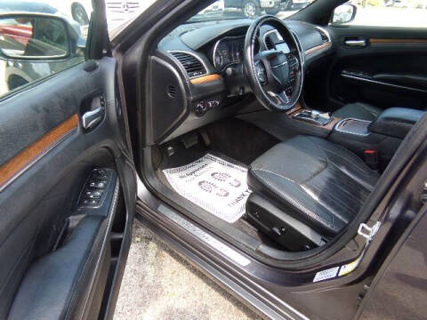 2015 Chrysler 300 C Platinum