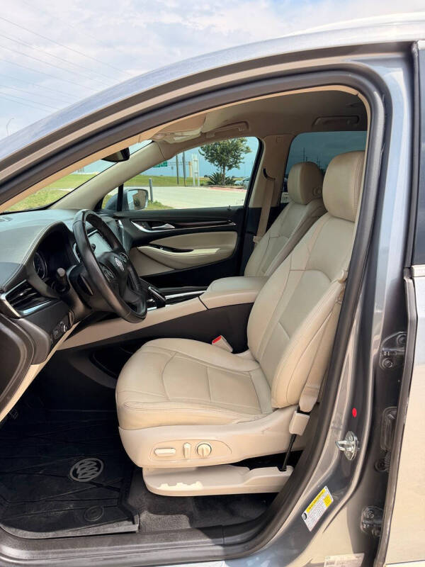 2020 Buick Enclave Essence