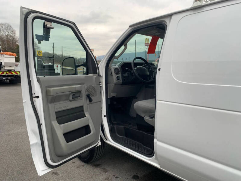 2014 Ford E-Series E-350 SD