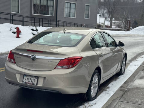 2012 Buick Regal Premium 2