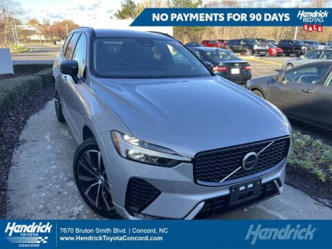 2025 Volvo XC60 B5 Plus Dark Theme