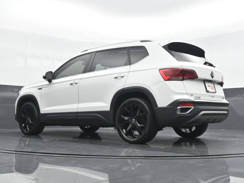 2022 Volkswagen Taos SE 4Motion