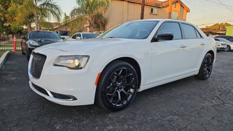 2019 Chrysler 300 Touring