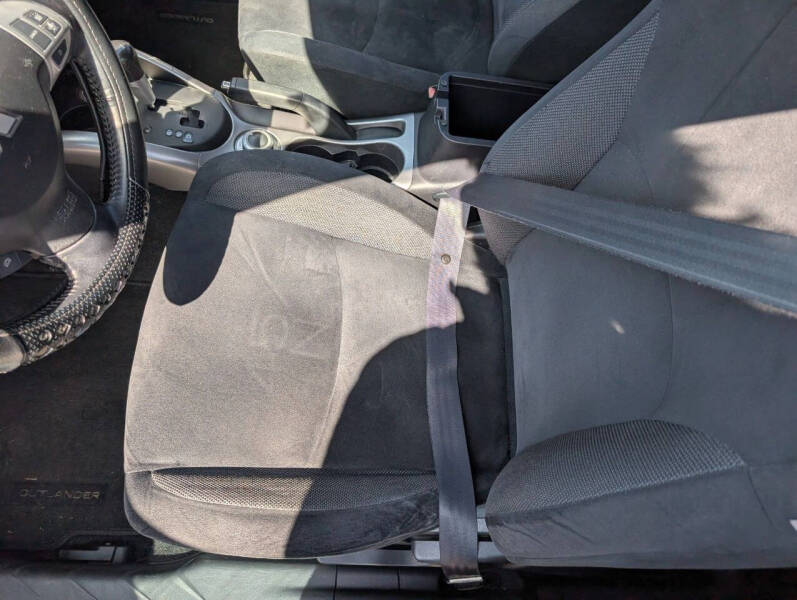 2007 Mitsubishi Outlander LS