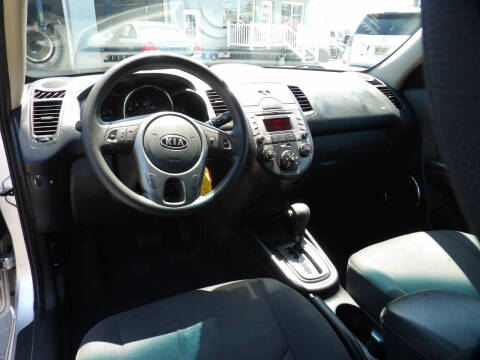 2010 Kia Soul +