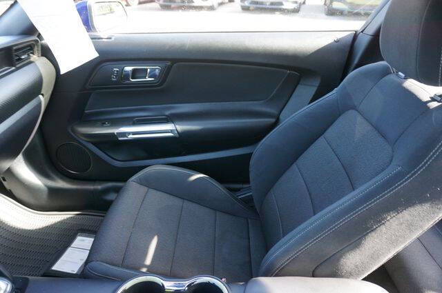 2016 Ford Mustang V6