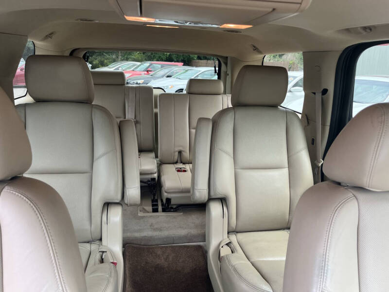 2011 Cadillac Escalade Luxury